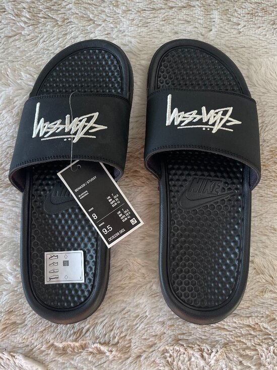 Nike x Stüssy Benassi slide sandals in Black men\'s size 8 / women\'s 9.5 main image 4